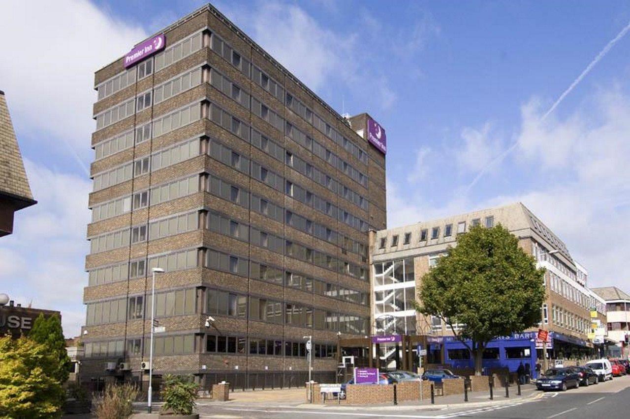 Premier Inn Брентвуд Экстерьер фото