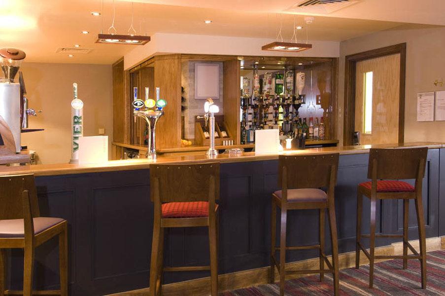 Premier Inn Брентвуд Экстерьер фото