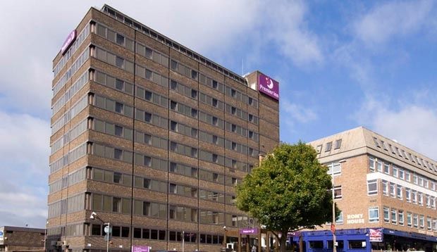 Premier Inn Брентвуд Экстерьер фото